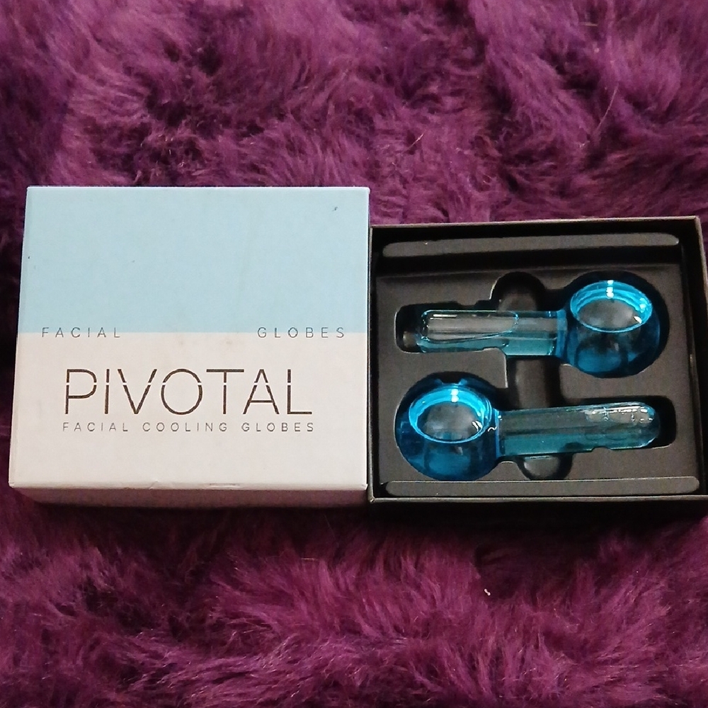 Blue Facial Cooling Globes
